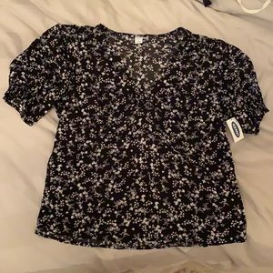 Old Navy brand new shirt